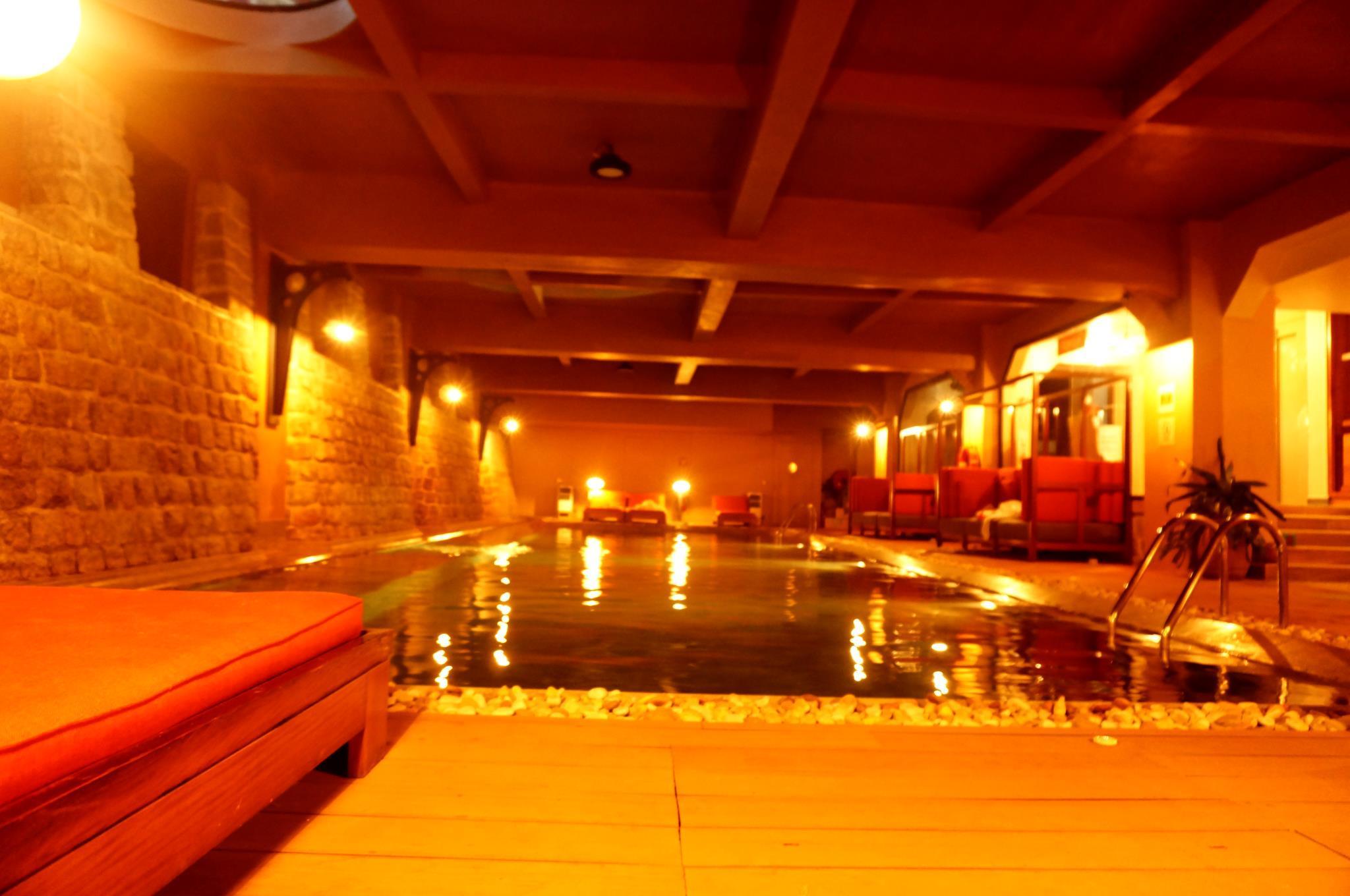 Calypso Hotel Туамасина Экстерьер фото