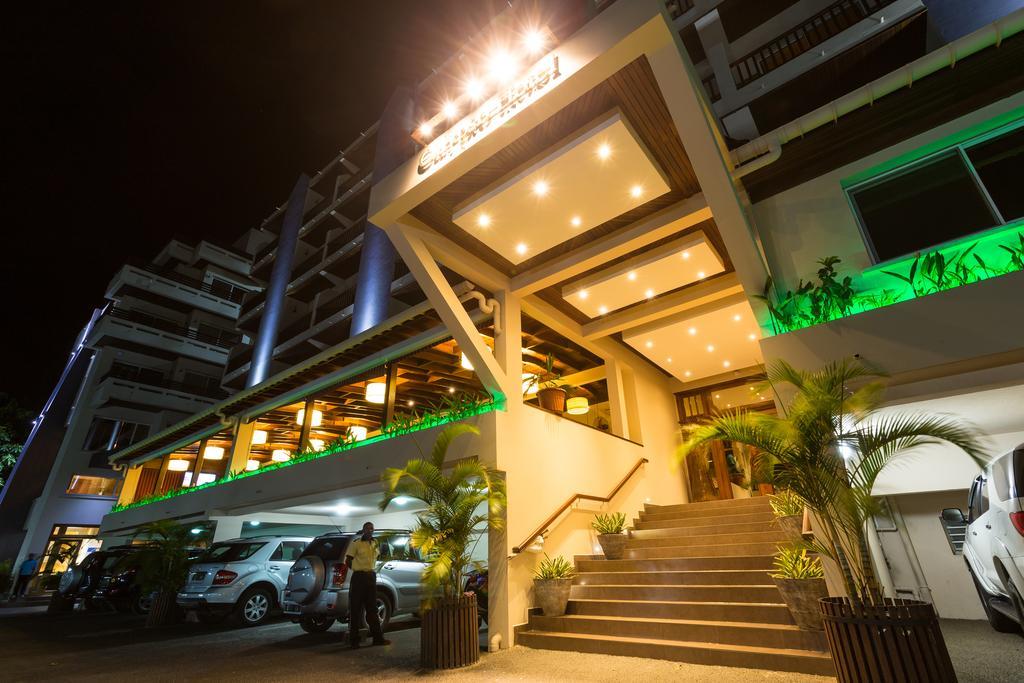 Calypso Hotel Туамасина Экстерьер фото