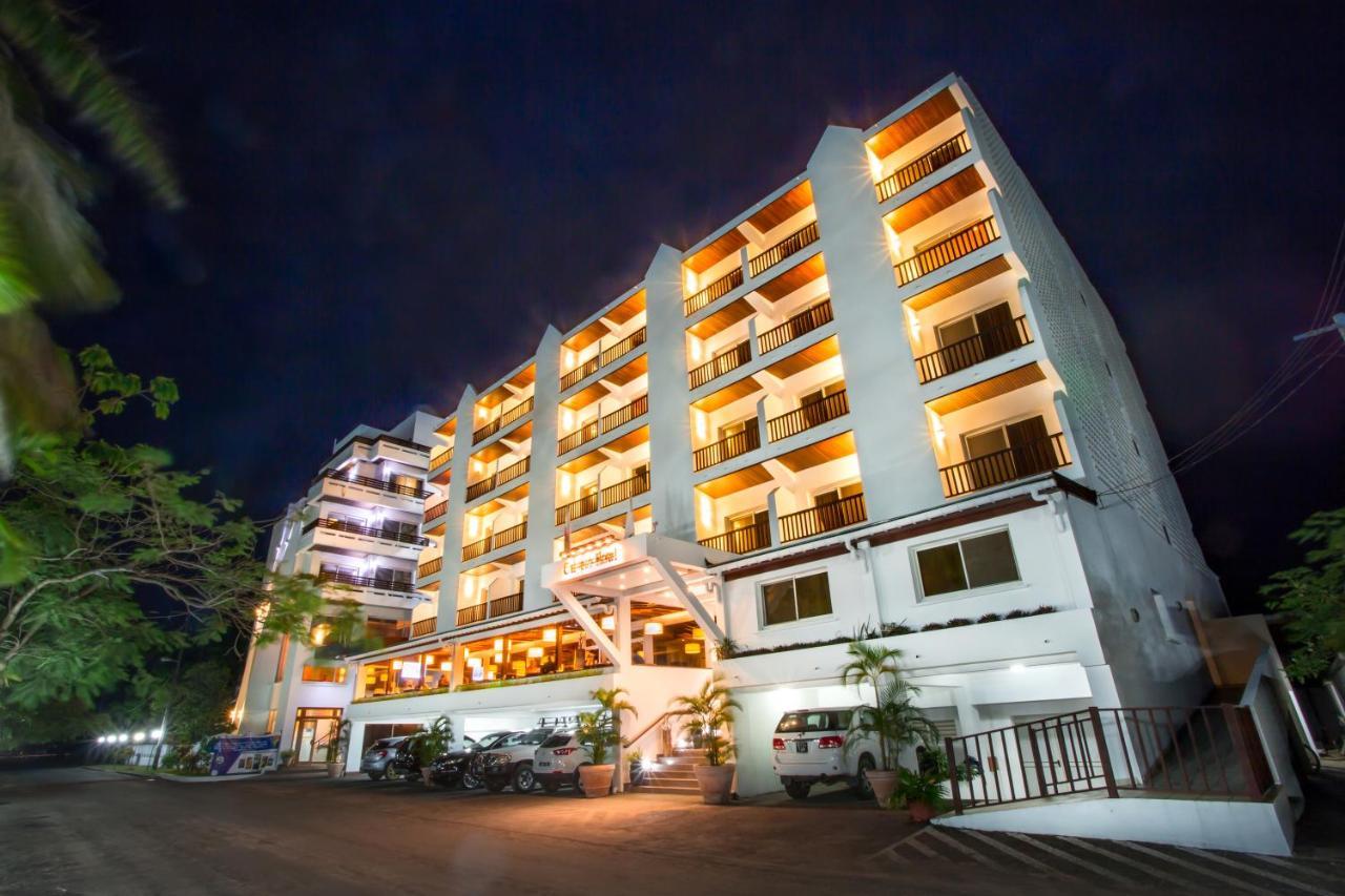 Calypso Hotel Туамасина Экстерьер фото