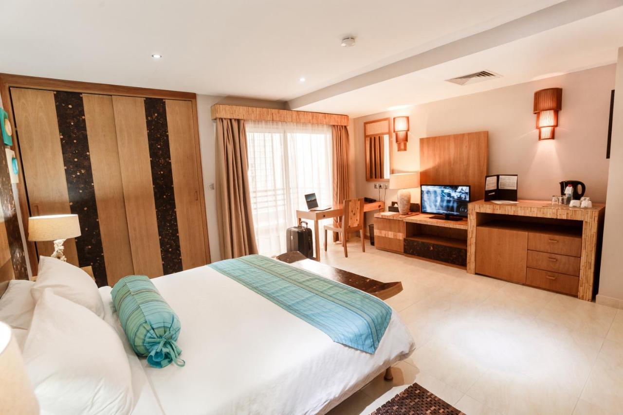 Calypso Hotel Туамасина Экстерьер фото