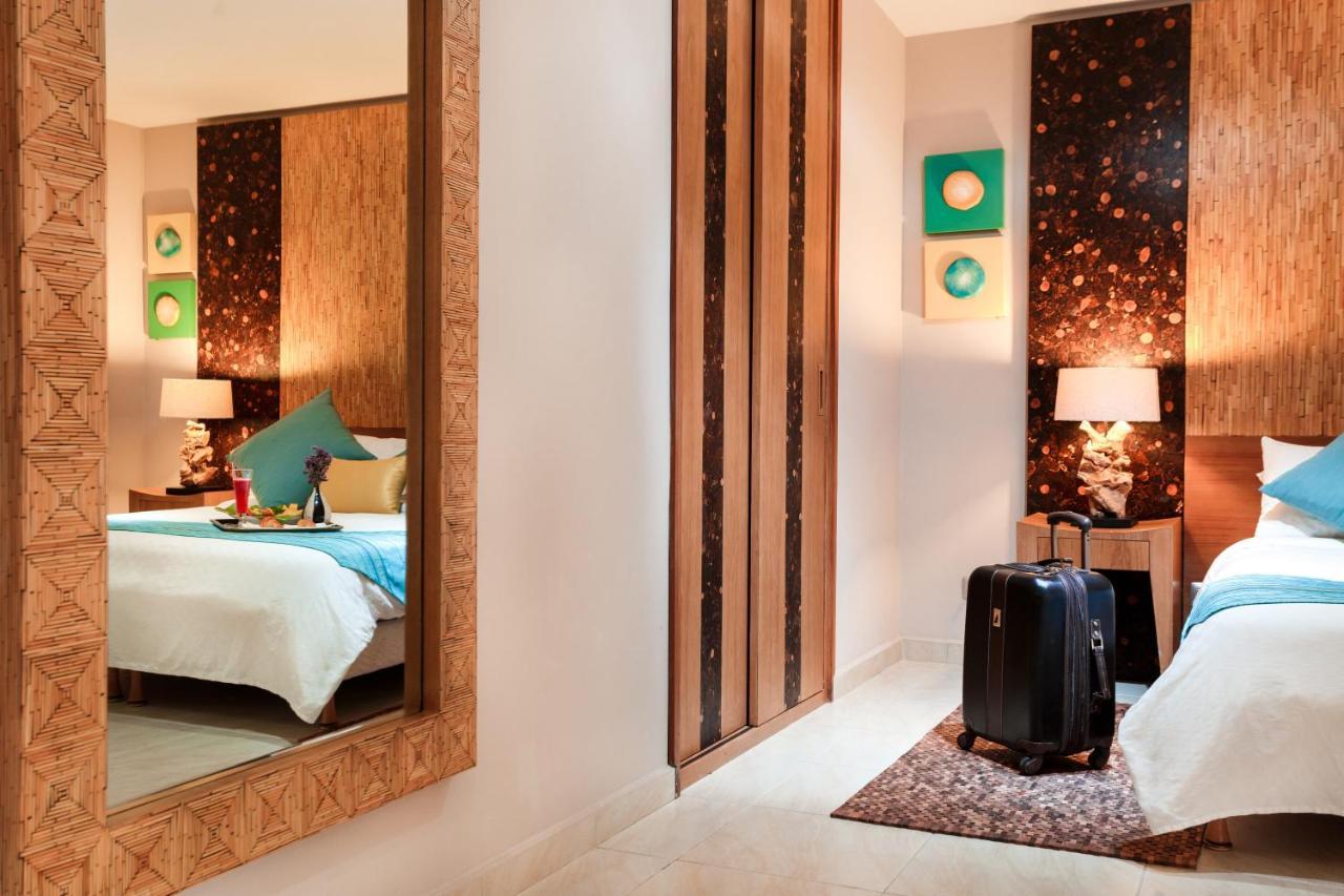 Calypso Hotel Туамасина Экстерьер фото